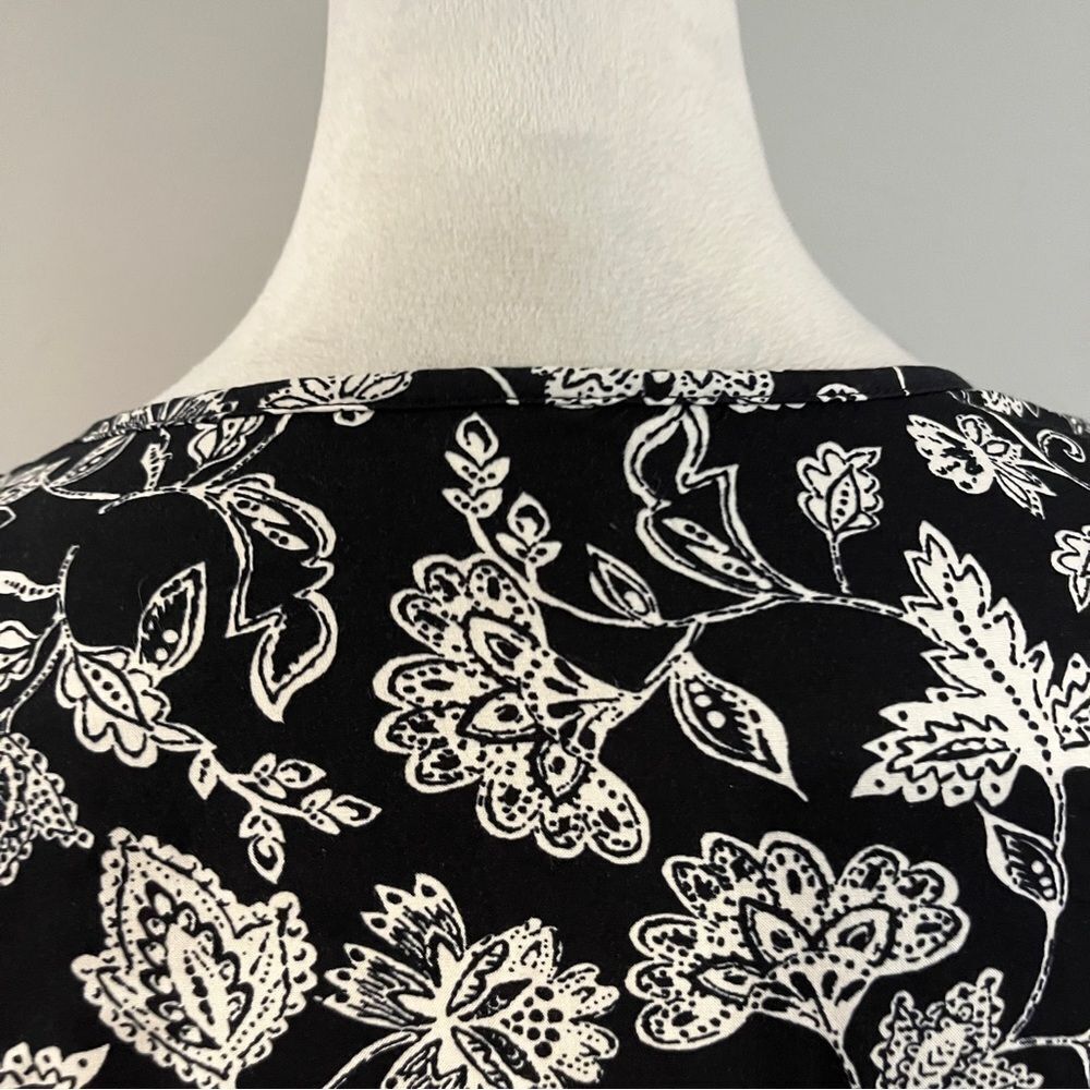 Old Navy Floral long sleeve Dress size medium‎ - Picture 7 of 12